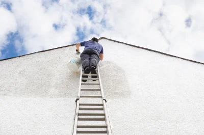Peinture extérieure à Saint-Julien-des-Chazes — façades et ravalement